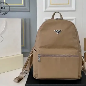 【2026】【PRADA 公式 旗艦店】プラダ リュックサック当日出荷 好評に付き再入荷!31*36CM 240719 【2026】【PRADA 公式 旗艦店】プラダ リュックサック当日出荷 好評に付き再入荷!31*36CM 240719