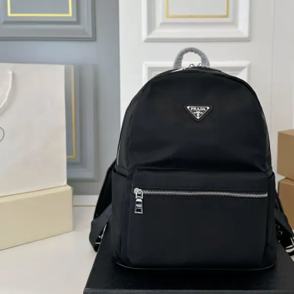 【2026】【PRADA 公式 旗艦店】プラダ リュックサック当日出荷 好評に付き再入荷!31*36CM 240719 【2026】【PRADA 公式 旗艦店】プラダ リュックサック当日出荷 好評に付き再入荷!31*36CM 240719