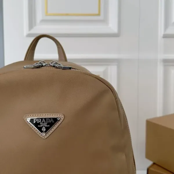 【2026】【PRADA 公式 旗艦店】プラダ リュックサック当日出荷 好評に付き再入荷!31*36CM 240719 【2026】【PRADA 公式 旗艦店】プラダ リュックサック当日出荷 好評に付き再入荷!31*36CM 240719