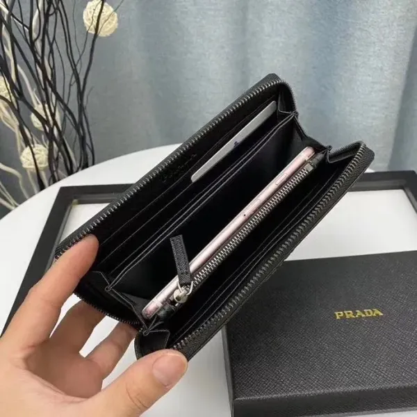 【2026】【PRADA 公式 旗艦店】プラダ 財布当日出荷 好評に付き再入荷!30*22*10CM 【2026】【PRADA 公式 旗艦店】プラダ 財布当日出荷 好評に付き再入荷!30*22*10CM
