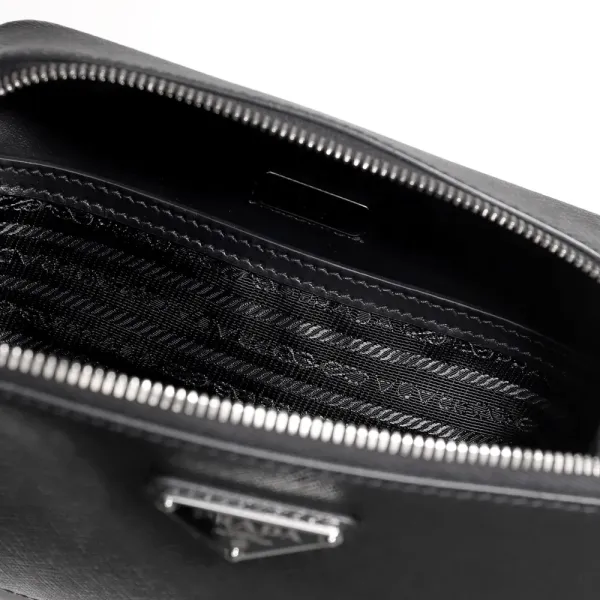 【2026】PRADA プラダ ブリック サフィアーノレザー バッグ 19*12.5*5.5cm 【2026】PRADA プラダ ブリック サフィアーノレザー バッグ 19*12.5*5.5cm
