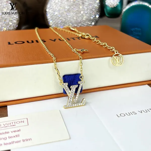 【2026】【LOUIS VUITTON】ネックレス、新しいネックレス万能シンプルファッションオーナメント 【2026】【LOUIS VUITTON】ネックレス、新しいネックレス万能シンプルファッションオーナメント