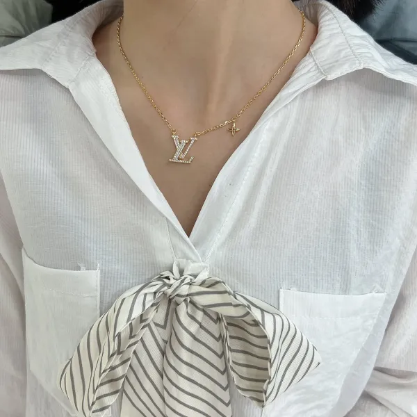 【2026】【LOUIS VUITTON】ネックレス、新しいネックレス万能シンプルファッションオーナメント 【2026】【LOUIS VUITTON】ネックレス、新しいネックレス万能シンプルファッションオーナメント