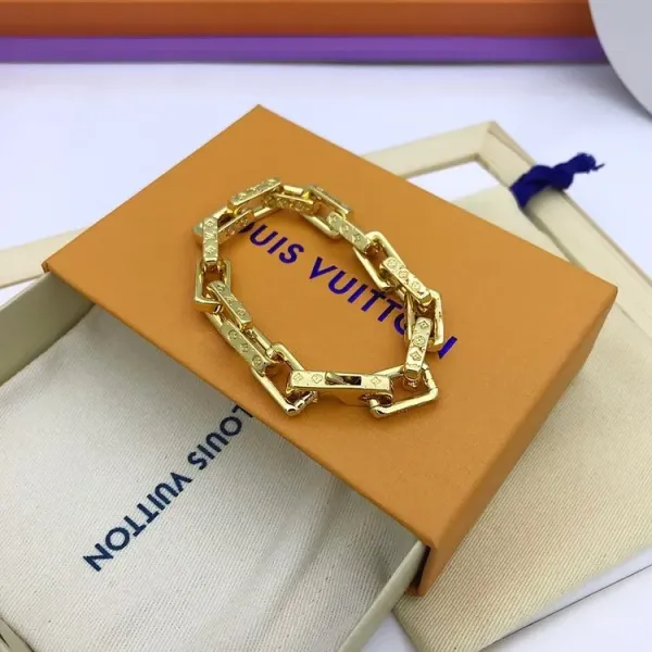 【2026】Louis Vuitton(ルイヴィトン) LV ブレスレット 21cm 【2026】Louis Vuitton(ルイヴィトン) LV ブレスレット 21cm