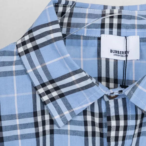 【2026】【BURBERRY 公式旗艦店】バーバリー シャツ ご好評に付き再入荷 250222 【2026】【BURBERRY 公式旗艦店】バーバリー シャツ ご好評に付き再入荷 250222