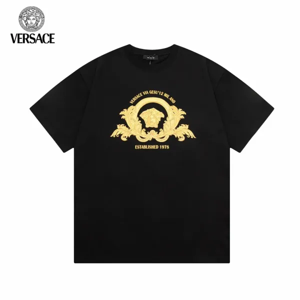 【2026】【VERSACE  公式旗艦店】ヴェルサーチ  Tシャツ ご好評に付き再入荷！250218