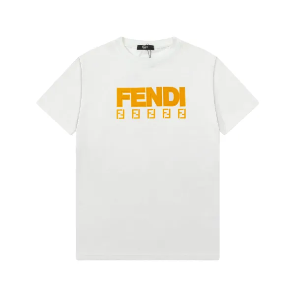 【2026】【FENDI公式旗艦店】フェンディ Tシャツ ご好評に付き再入荷! 250214 【2026】【FENDI公式旗艦店】フェンディ Tシャツ ご好評に付き再入荷! 250214