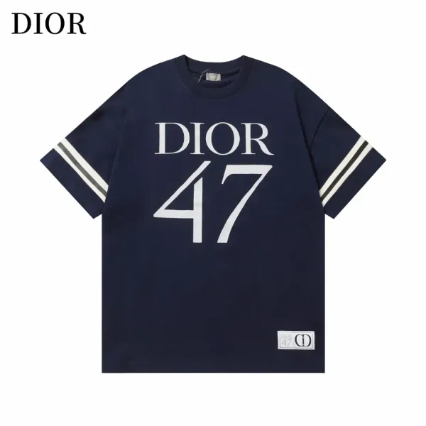 【2026】【DIOR 公式旗艦店】ディオール   Tシャツ ご好評に付き再入荷 250210