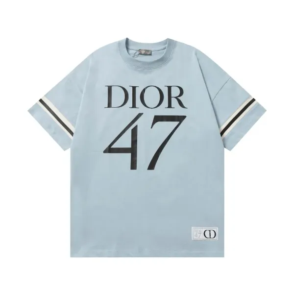 【2026】【DIOR 公式旗艦店】ディオール   Tシャツ ご好評に付き再入荷 250210