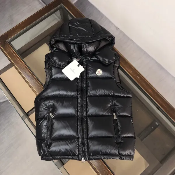 【2026】【MONCLER 公式旗艦店】モンクレール ダウンベスト 好評に付き再入荷! 241224 【2026】【MONCLER 公式旗艦店】モンクレール ダウンベスト 好評に付き再入荷! 241224