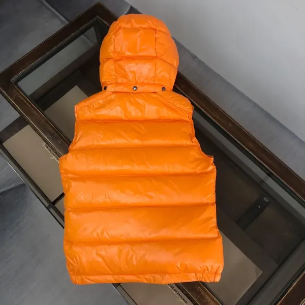 【2026】【MONCLER 公式旗艦店】モンクレール ダウンベスト 好評に付き再入荷! 241224 【2026】【MONCLER 公式旗艦店】モンクレール ダウンベスト 好評に付き再入荷! 241224