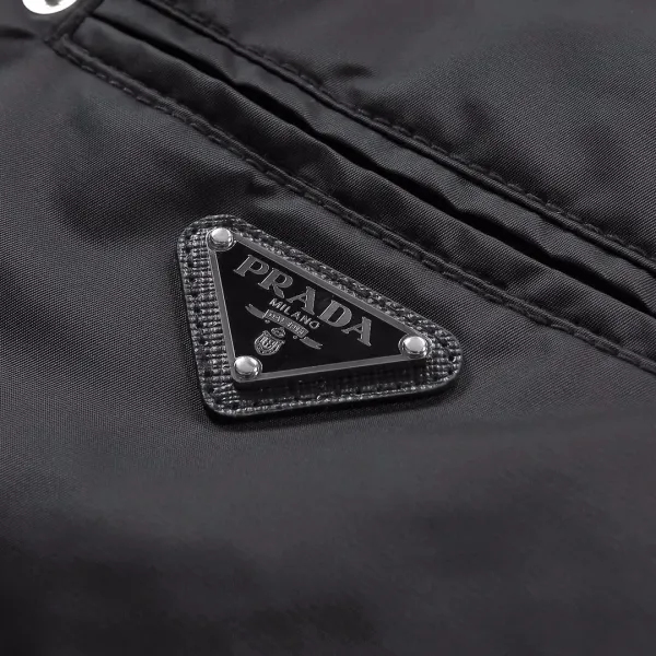 【2026】【PRADA 公式旗艦店】プラダ ジャケット着 好評に付き再入荷 241224 【2026】【PRADA 公式旗艦店】プラダ ジャケット着 好評に付き再入荷 241224