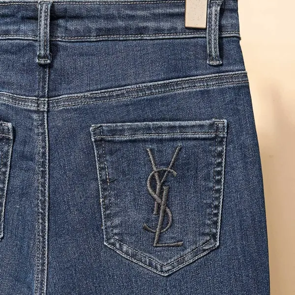 【2026】【YSL SAINT LAURENT 公式旗艦店】サンローラン ジーパン ご好評に付き再入荷! 241220 【2026】【YSL SAINT LAURENT 公式旗艦店】サンローラン ジーパン ご好評に付き再入荷! 241220