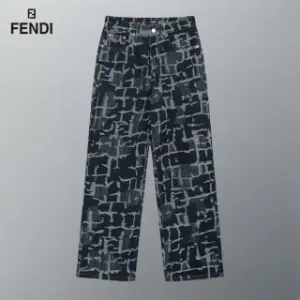 【2026】【FENDI  公式旗艦店】フェンディ  ジーパン  ご好評に付き再入荷！ 241220