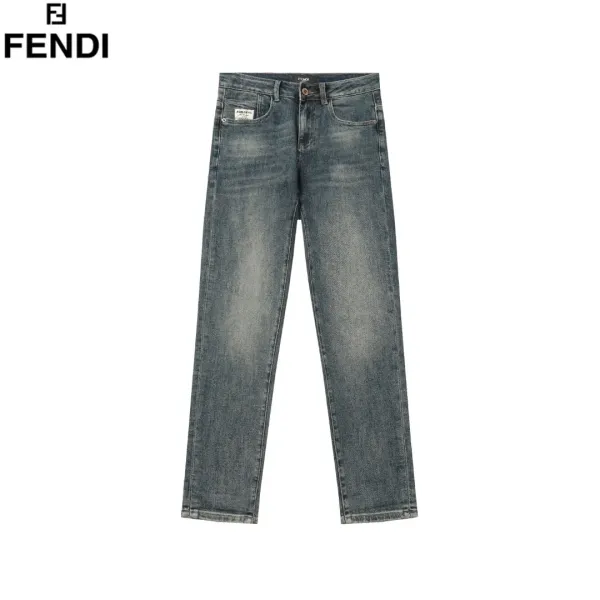 【2026】【FENDI 公式旗艦店】フェンディ ジーパン ご好評に付き再入荷! 241220 【2026】【FENDI 公式旗艦店】フェンディ ジーパン ご好評に付き再入荷! 241220