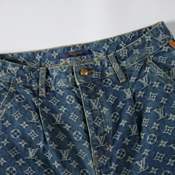 【2026】LV【LOUIS VUITTON 公式旗艦店】 ルイヴィトン ジーパン ご好評に付き再入荷! 241218 【2026】LV【LOUIS VUITTON 公式旗艦店】 ルイヴィトン ジーパン ご好評に付き再入荷! 241218