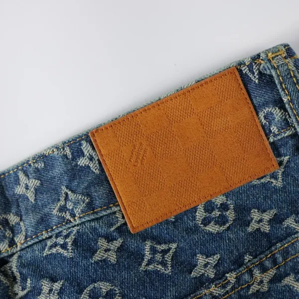 【2026】LV【LOUIS VUITTON 公式旗艦店】 ルイヴィトン ジーパン ご好評に付き再入荷! 241218 【2026】LV【LOUIS VUITTON 公式旗艦店】 ルイヴィトン ジーパン ご好評に付き再入荷! 241218