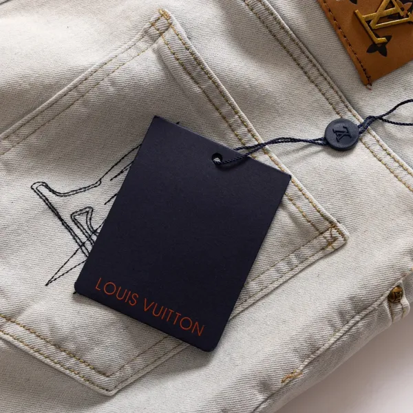 【2026】LV【LOUIS VUITTON   公式旗艦店】 ルイヴィトン  ジーパン  ご好評に付き再入荷！ 241218