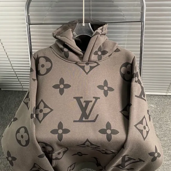 【2026】LV【LOUIS VUITTON 公式旗艦店】ルイヴィトン パーカー スウェット ご好評に付き再入荷!241217 【2026】LV【LOUIS VUITTON 公式旗艦店】ルイヴィトン パーカー スウェット ご好評に付き再入荷!241217