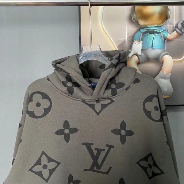 【2026】LV【LOUIS VUITTON 公式旗艦店】ルイヴィトン パーカー スウェット ご好評に付き再入荷!241217 【2026】LV【LOUIS VUITTON 公式旗艦店】ルイヴィトン パーカー スウェット ご好評に付き再入荷!241217