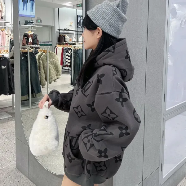 【2026】LV【LOUIS VUITTON 公式旗艦店】ルイヴィトン パーカー スウェット ご好評に付き再入荷!241217 【2026】LV【LOUIS VUITTON 公式旗艦店】ルイヴィトン パーカー スウェット ご好評に付き再入荷!241217