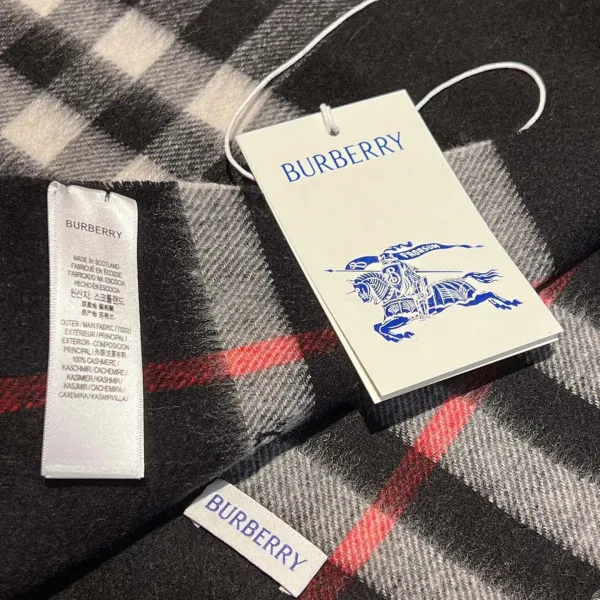 【2026】【BURBERRY バーバリー】スカーフ30*180CM 241209 【2026】【BURBERRY バーバリー】スカーフ30*180CM 241209