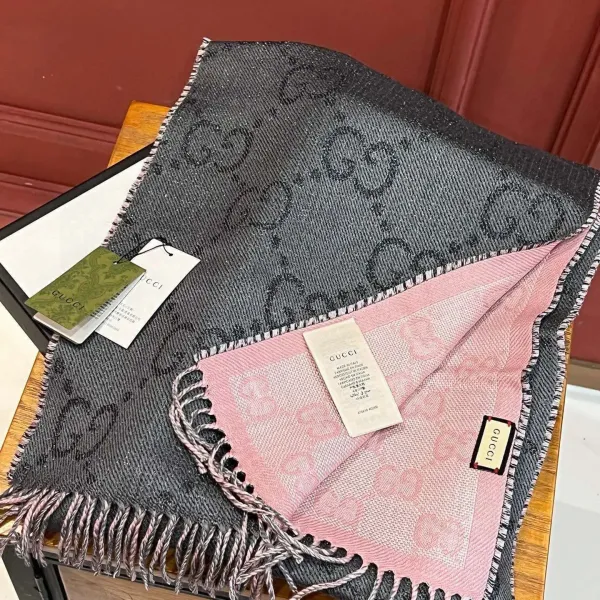 【2026】【GUCCI グッチ】スカーフ 34*194CM 241209 【2026】【GUCCI グッチ】スカーフ 34*194CM 241209