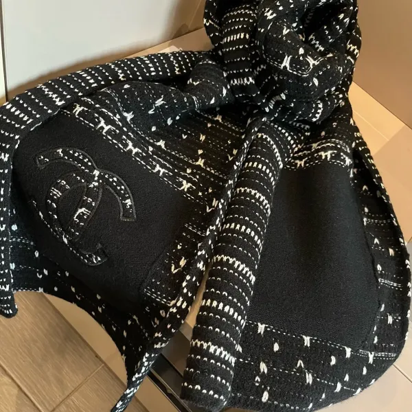 【2026】【CHANEL シャネル 】スカーフ30*180CM 241209 【2026】【CHANEL シャネル 】スカーフ30*180CM 241209