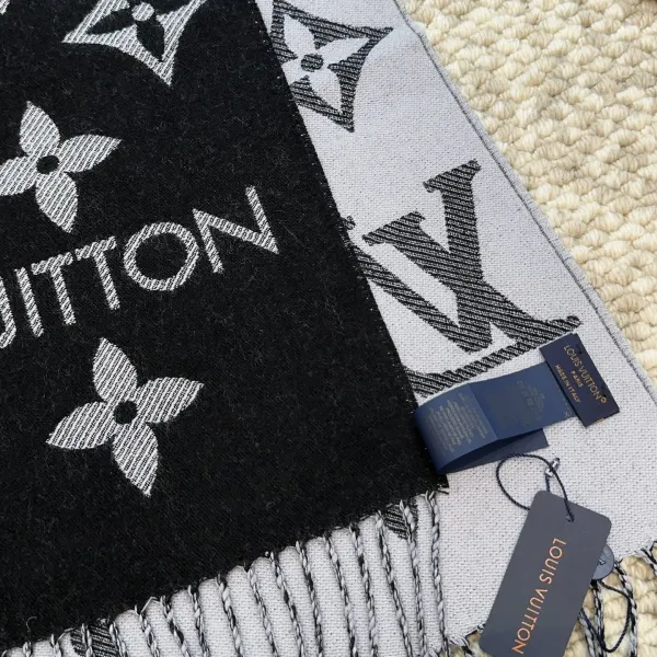 【2026】LV【LOUIS VUITTON ルイヴィトン】スカーフ 186*34CM 241207 【2026】LV【LOUIS VUITTON ルイヴィトン】スカーフ 186*34CM 241207