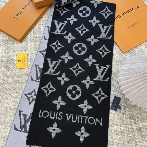 【2026】LV【LOUIS VUITTON ルイヴィトン】スカーフ 186*34CM 241207 【2026】LV【LOUIS VUITTON ルイヴィトン】スカーフ 186*34CM 241207