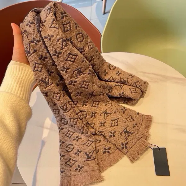 【2026】LV【LOUIS VUITTON   ルイヴィトン】スカーフ 35*180CM   241207