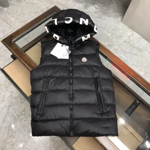 【2026】【MONCLER 公式旗艦店】モンクレール ダウンベスト好評に付き再入荷! 241207 【2026】【MONCLER 公式旗艦店】モンクレール ダウンベスト好評に付き再入荷! 241207