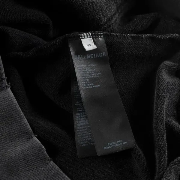 【2026】【BALENCIAGA 公式旗艦店】バレンシアガ パーカースウェット ご好評に付き再入荷!241127 【2026】【BALENCIAGA 公式旗艦店】バレンシアガ パーカースウェット ご好評に付き再入荷!241127