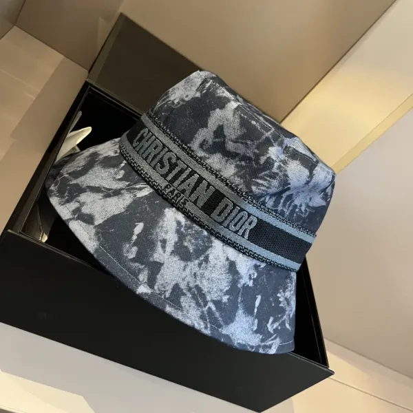 【2026】DIOR ( ディオール )フィッシャーマンズハット  241125