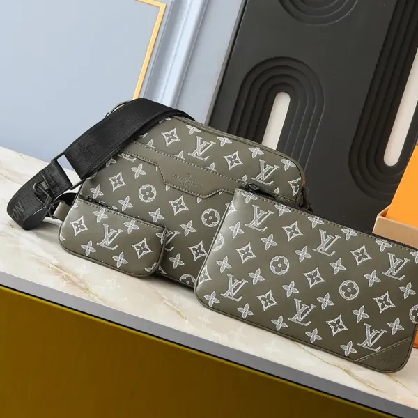 【2026】 LV【LOUIS VUITTON 公式旗艦店】ルイヴィトン 斜めがけバッグ当日出荷 好評に付き再入荷!25*18.5*7CM 241125 【2026】 LV【LOUIS VUITTON 公式旗艦店】ルイヴィトン 斜めがけバッグ当日出荷 好評に付き再入荷!25*18.5*7CM 241125