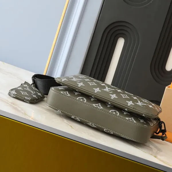 【2026】 LV【LOUIS VUITTON 公式旗艦店】ルイヴィトン 斜めがけバッグ当日出荷 好評に付き再入荷!25*18.5*7CM 241125 【2026】 LV【LOUIS VUITTON 公式旗艦店】ルイヴィトン 斜めがけバッグ当日出荷 好評に付き再入荷!25*18.5*7CM 241125