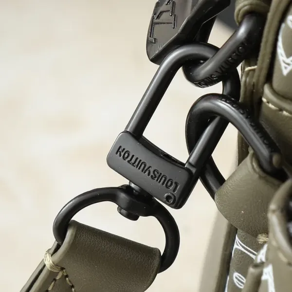 【2026】 LV【LOUIS VUITTON 公式旗艦店】ルイヴィトン 斜めがけバッグ当日出荷 好評に付き再入荷!25*18.5*7CM 241125 【2026】 LV【LOUIS VUITTON 公式旗艦店】ルイヴィトン 斜めがけバッグ当日出荷 好評に付き再入荷!25*18.5*7CM 241125