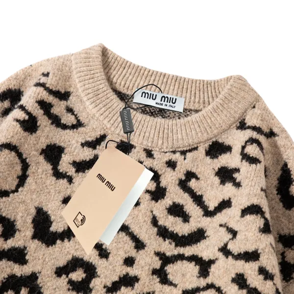 【2026】【Miumiu 公式旗艦店】ミュウミュウ セーター好評に付き再入荷! 241123 【2026】【Miumiu 公式旗艦店】ミュウミュウ セーター好評に付き再入荷! 241123