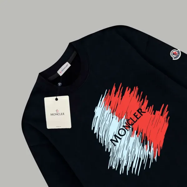 【2026】【MONCLER 公式旗艦店】モンクレール 丸首の衛衣 スウェット ご好評に付き再入荷!241120 【2026】【MONCLER 公式旗艦店】モンクレール 丸首の衛衣 スウェット ご好評に付き再入荷!241120