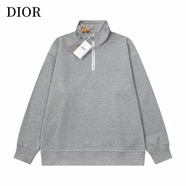 【2026】【DIOR 公式旗艦店】ディオール 丸首の衛衣 ご好評に付き再入荷 241114 【2026】【DIOR 公式旗艦店】ディオール 丸首の衛衣 ご好評に付き再入荷 241114