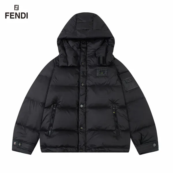 【2026】FENDI（フェンディ） ダウンジャケット  241112