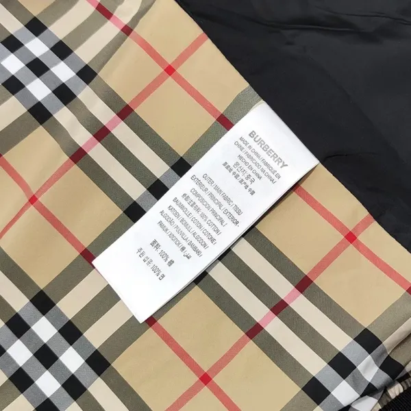 【2026】【BURBERRY 公式旗艦店】バーバリー ジャケット着 好評に付き再入荷!241112 【2026】【BURBERRY 公式旗艦店】バーバリー ジャケット着 好評に付き再入荷!241112