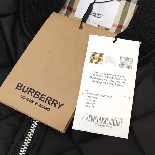 【2026】【BURBERRY 公式旗艦店】バーバリー ジャケット着 好評に付き再入荷!241112 【2026】【BURBERRY 公式旗艦店】バーバリー ジャケット着 好評に付き再入荷!241112
