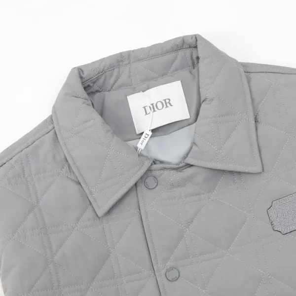 【2026】【DIOR  公式旗艦店】ディオール ジャケット着 好評に付き再入荷！241111