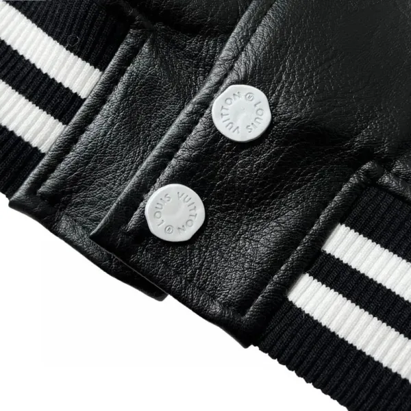 【2026】LV【LOUIS VUITTON 公式旗艦店】ルイヴィトン 野球着 ジャケット着ご好評に付き再入荷!241111 【2026】LV【LOUIS VUITTON 公式旗艦店】ルイヴィトン 野球着 ジャケット着ご好評に付き再入荷!241111