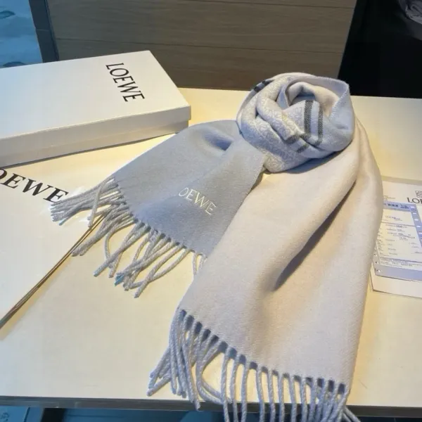 【2026】【LOEWE ロエベ】スカーフ 180*30CM 241109 【2026】【LOEWE ロエベ】スカーフ 180*30CM 241109