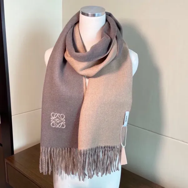 【2026】【LOEWE ロエベ】スカーフ32*180CM   241109