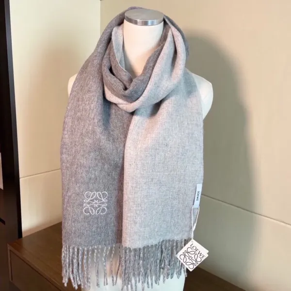 【2026】【LOEWE ロエベ】スカーフ32*180CM   241109