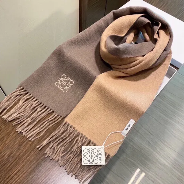 【2026】【LOEWE ロエベ】スカーフ32*180CM   241109