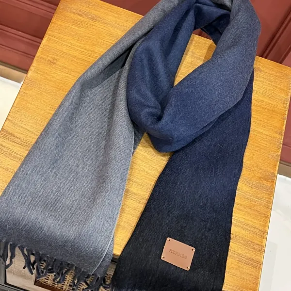 【2026】【HERMES エルメス 】スカーフ   32*190CM  241109